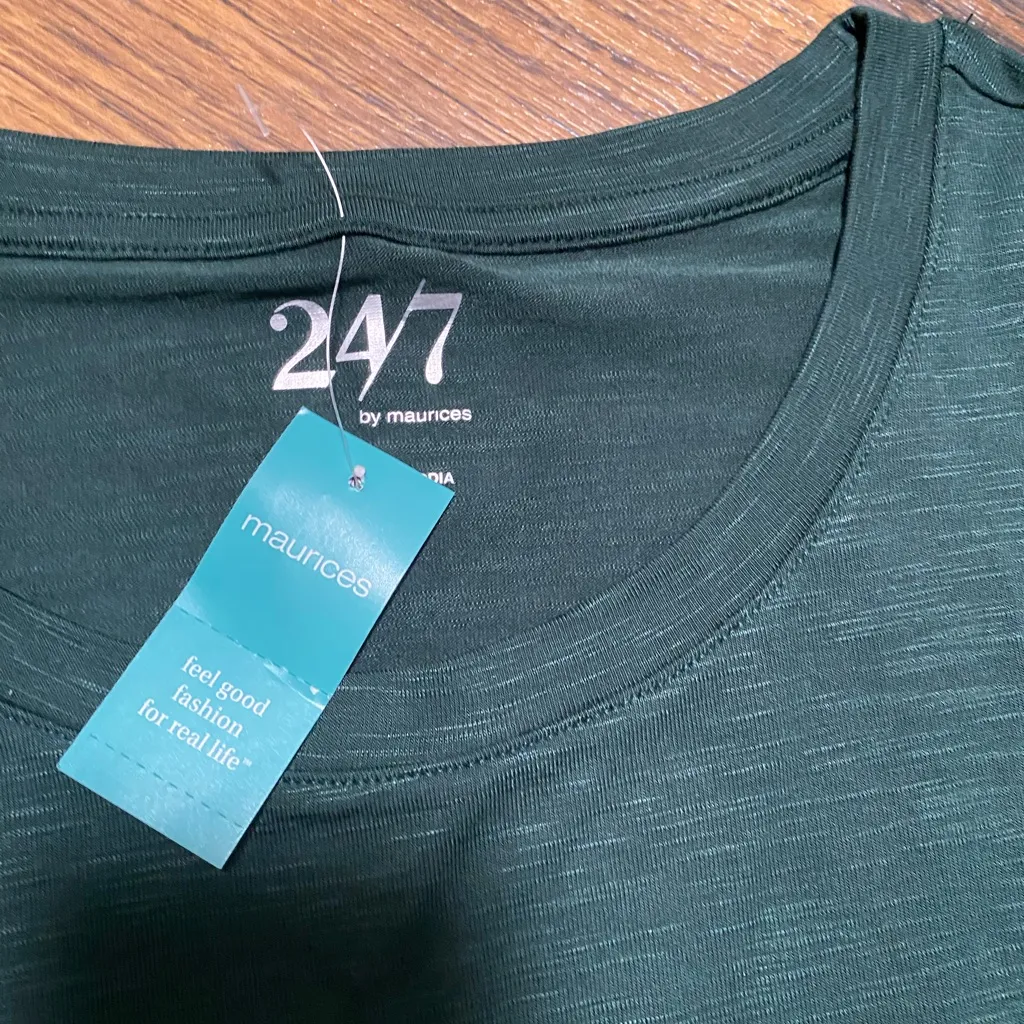 NWT MAURICES TEE - Image 5