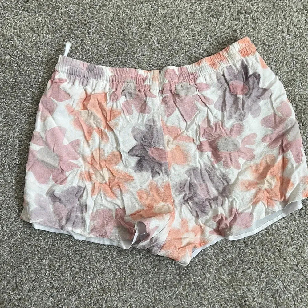 Aritzia Sunday Best Malcolm Shorts - Image 3