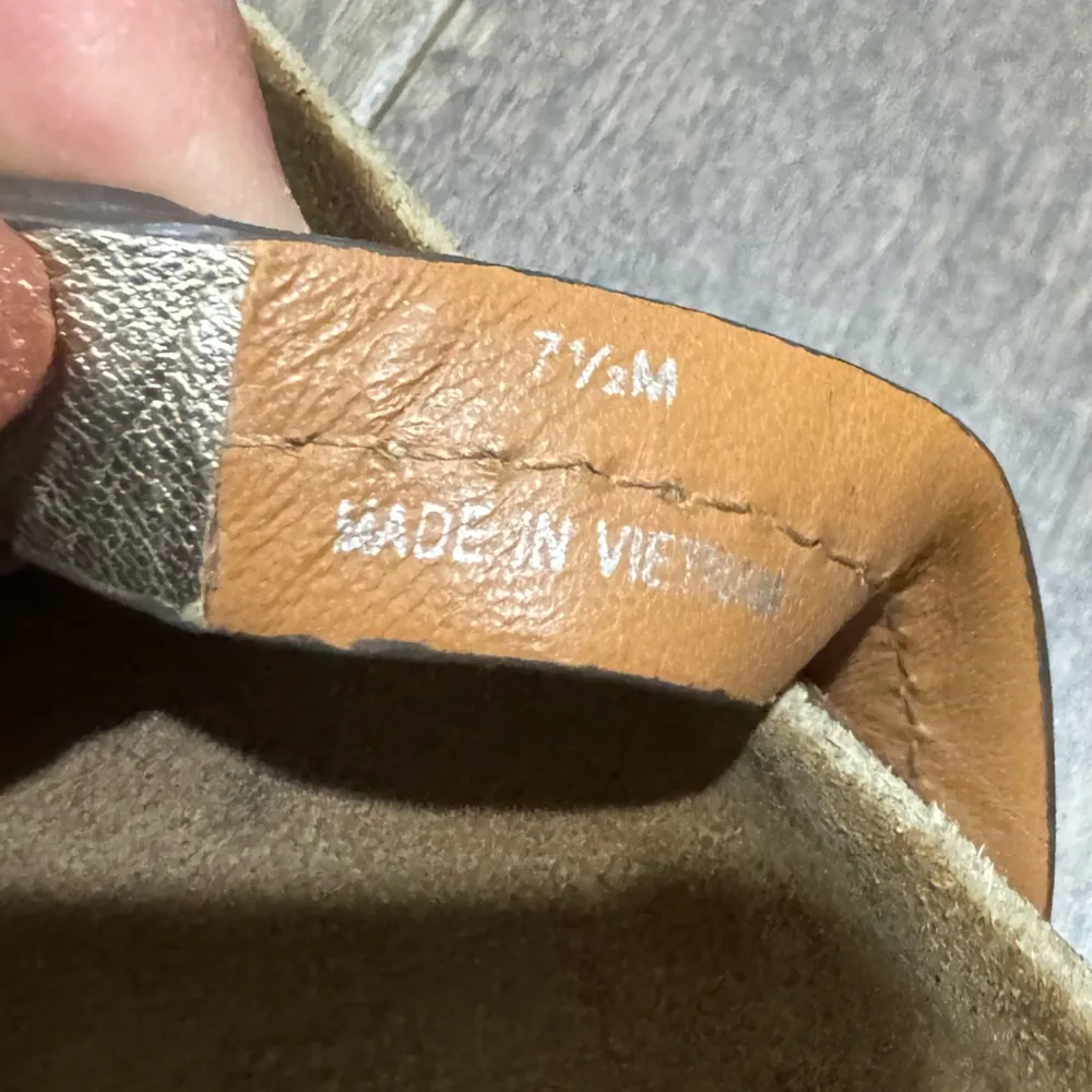 Tory Burch Miller Cloud Spark Gold Thong Sandals Size 7.5M Cork Comfortable - Image 8