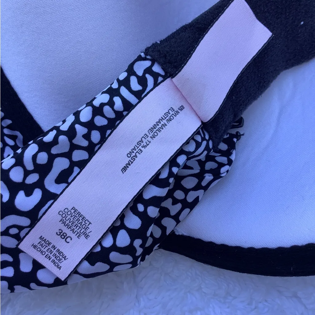 VS bras - GREAT cond 🖤🤍❤️ - Image 11