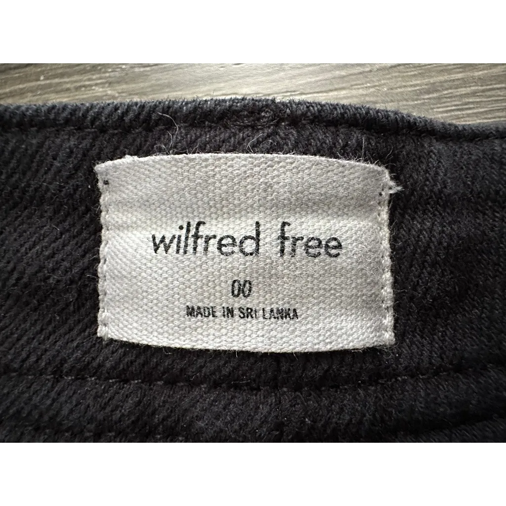 Aritzia Wilfred Free Maeve Cargo Pant in Garment Dye Black 00 - Image 5