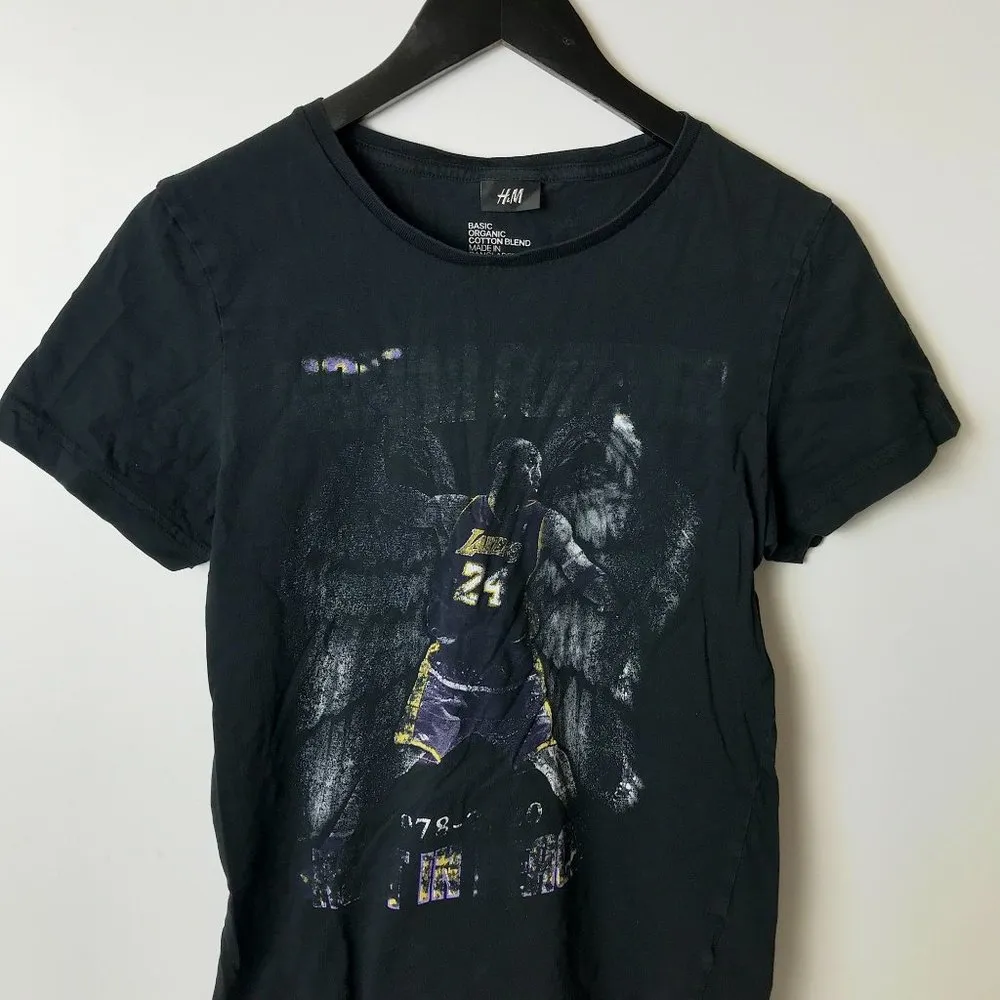 H&M Kobe Bryant RIP Mamba T Shirt Memorial Basketball Player Double Sided S - Image 5