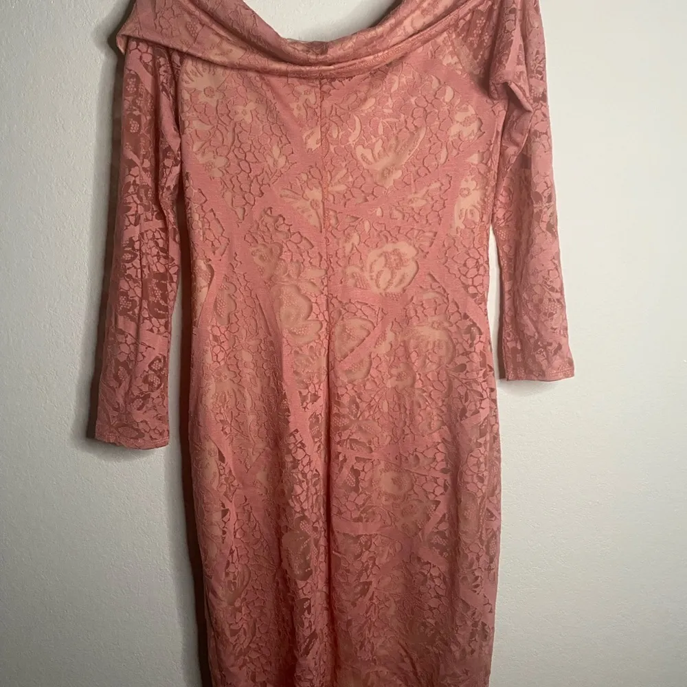 Bold Elements NWT Women Off the shoulder Rose Lace overlay knee length dress M - Image 5