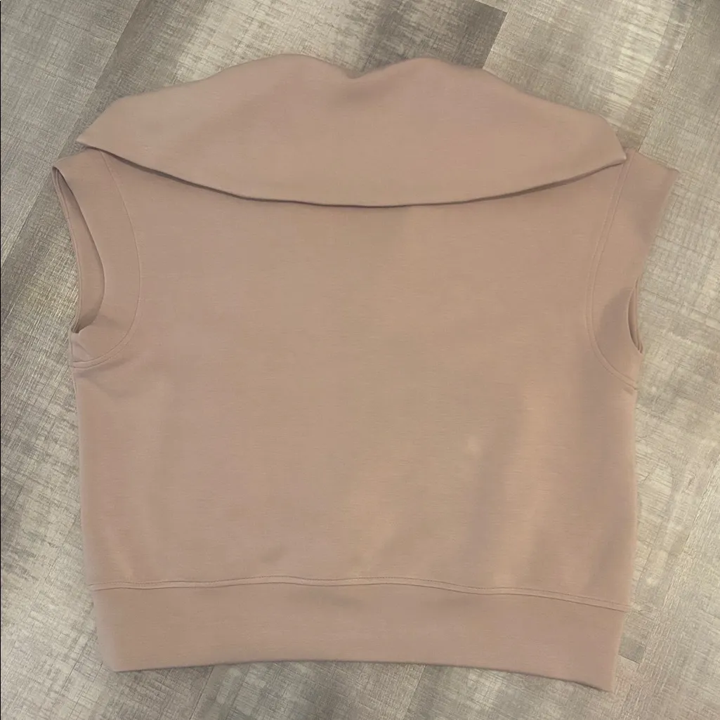 Rae Mode Scuba Quarter Zip Top in Light Mocha Pink - Image 3
