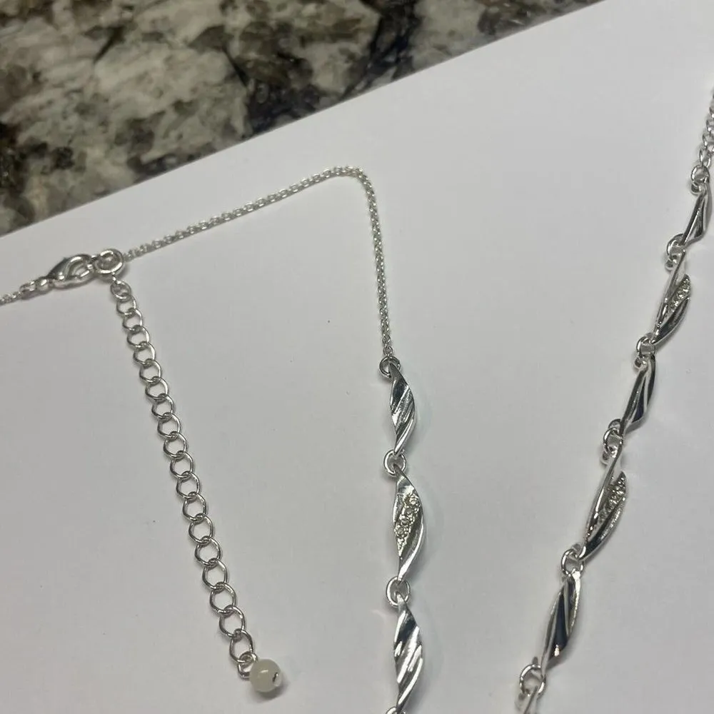 Matching Silver Tone / Rhinestone Costume Jewelry Set - Image 4