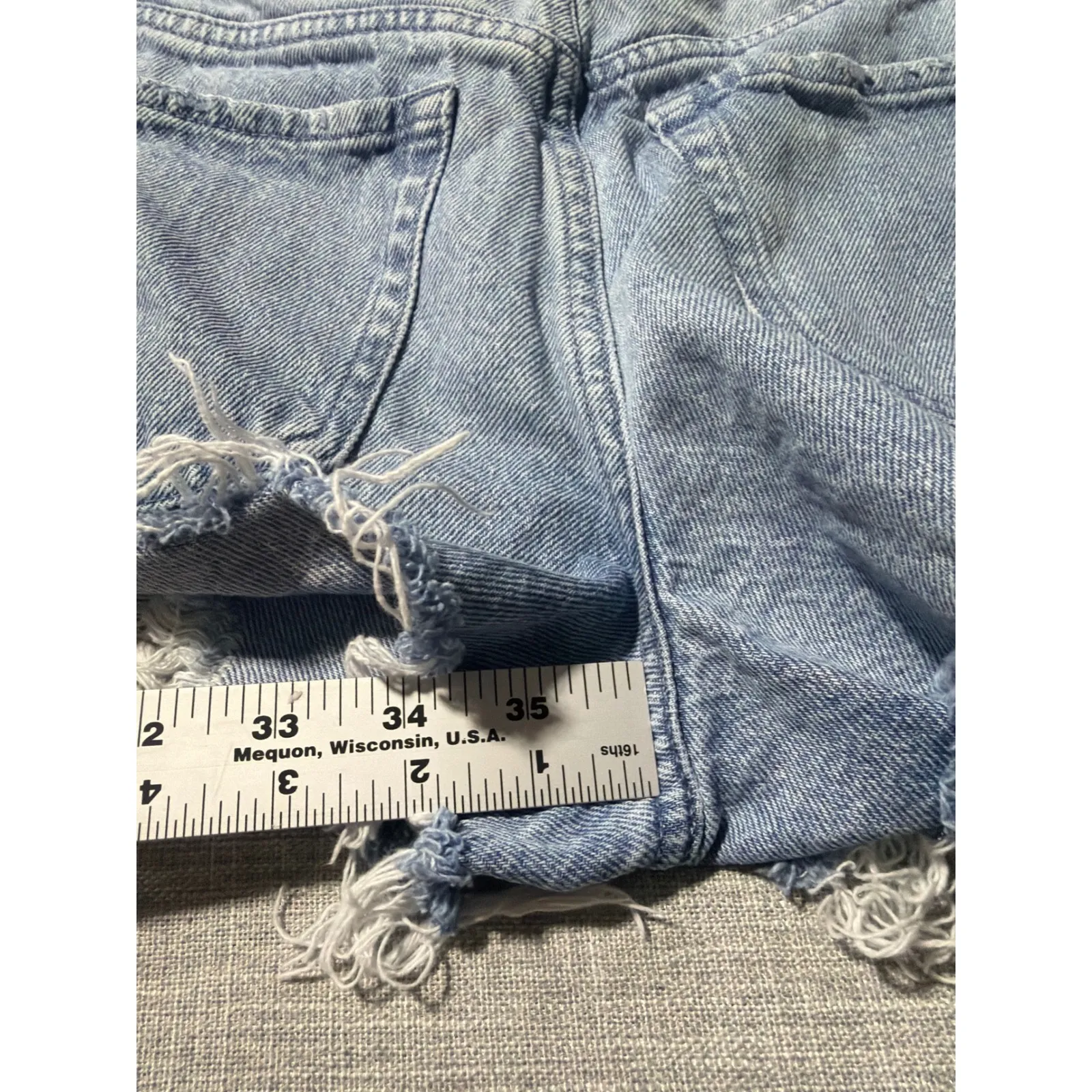 PacSun Denim Ripped High Waisted Cutoff Shorts Light Wash Women's Size 25 - Image 4