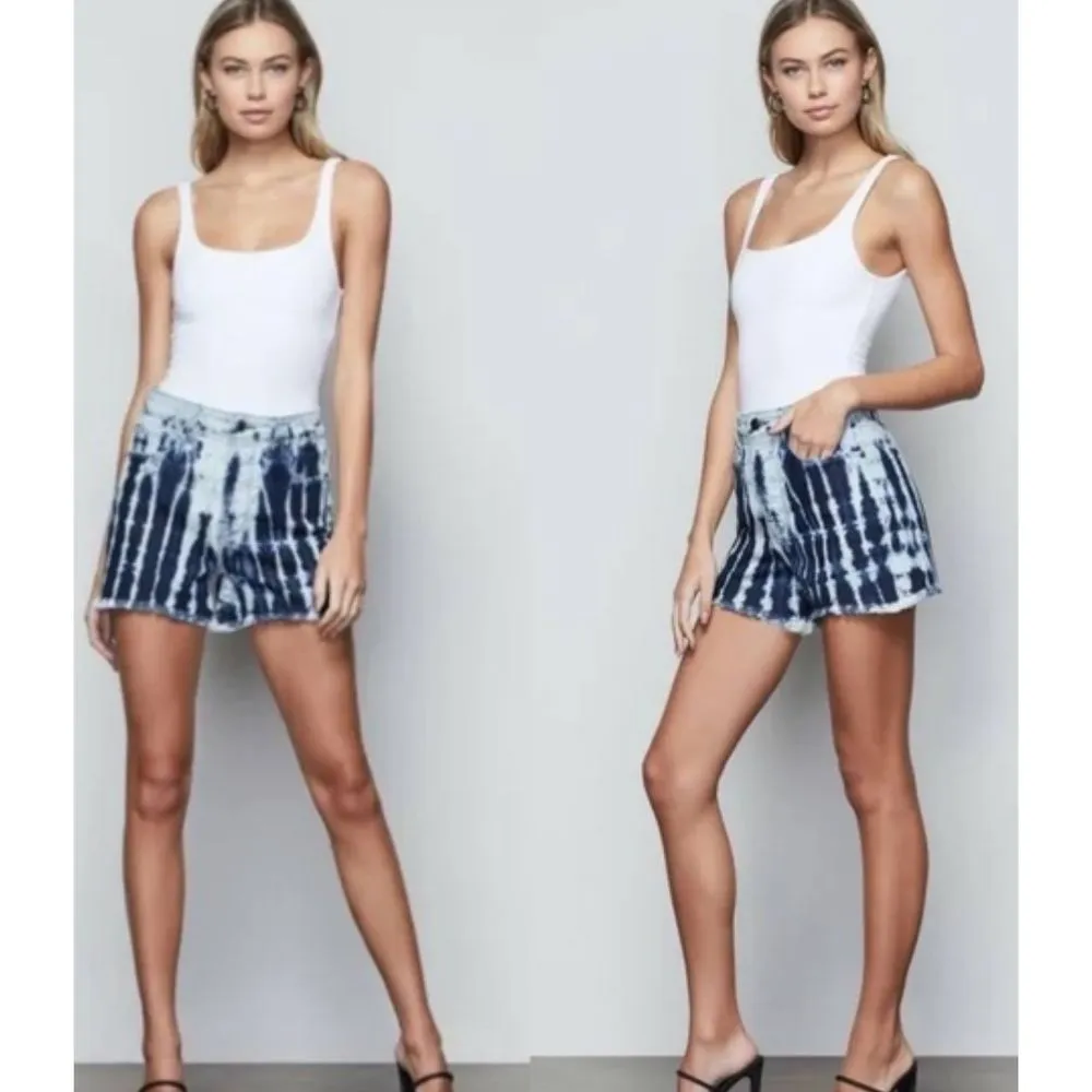 Good American Bombshell Shibori Dye Denim‎ Shorts Sz 2/26 High Rise Raw Hem - Image 2