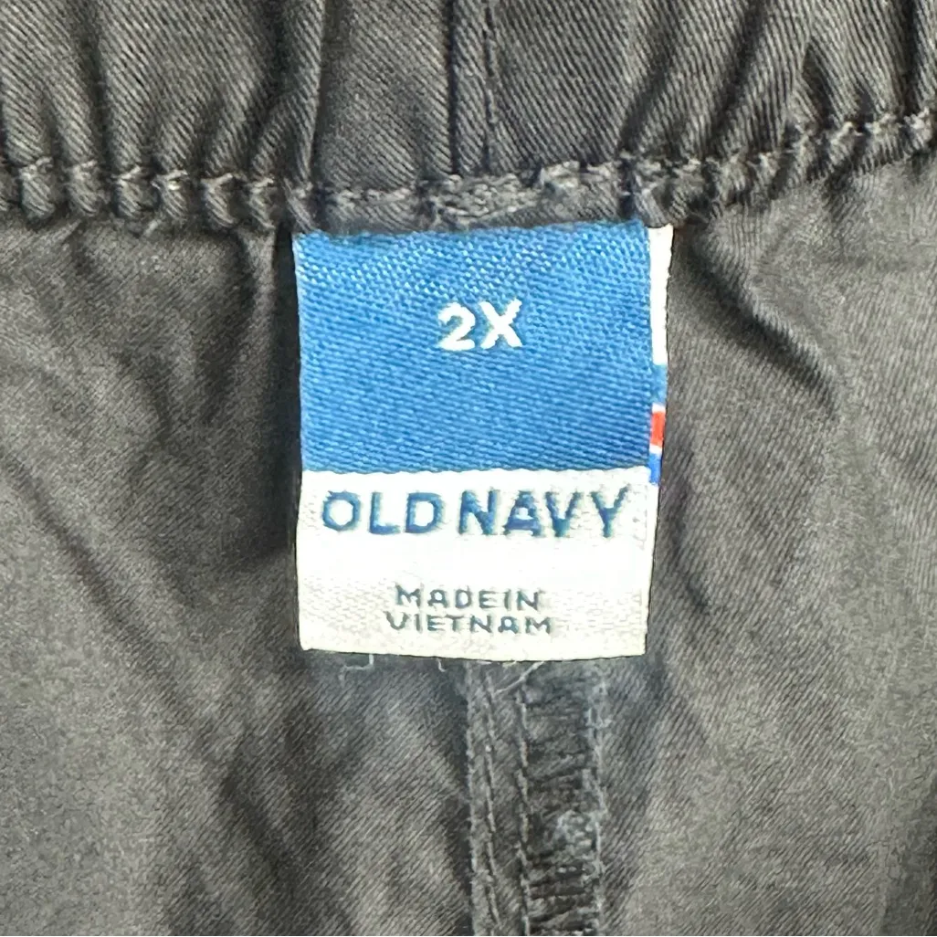 Old Navy Women’s Black Shorts - Image 7