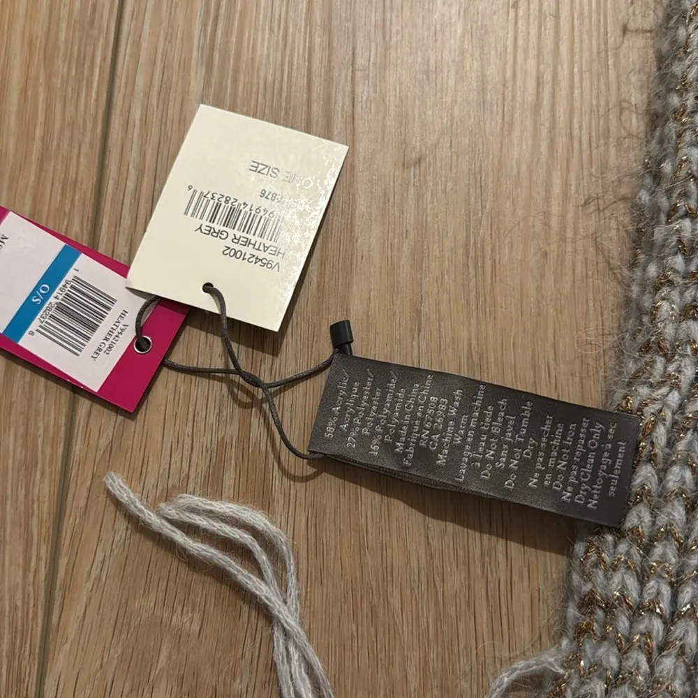 NWT Vince Camuto Heather Grey Scarf - Image 3
