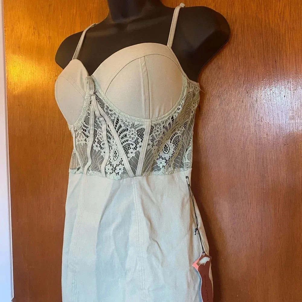 🆕 Haute Monde Mint Green Dress with Lace Accent - Image 5