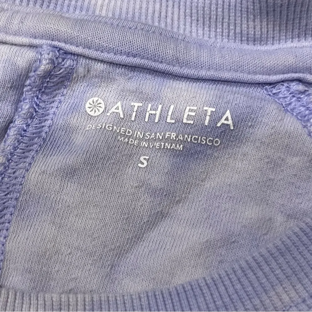 Athleta Sundown Crystal Dye Periwinkle Tie Dye Crewneck Sweatshirt size Small - Image 6