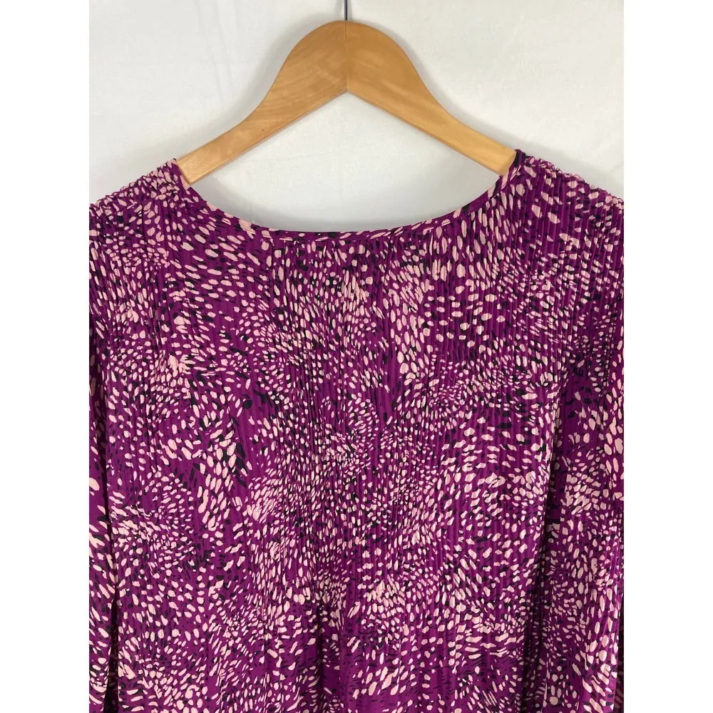 Nine West Pleated Patterned Blouse Size Large - Image 5