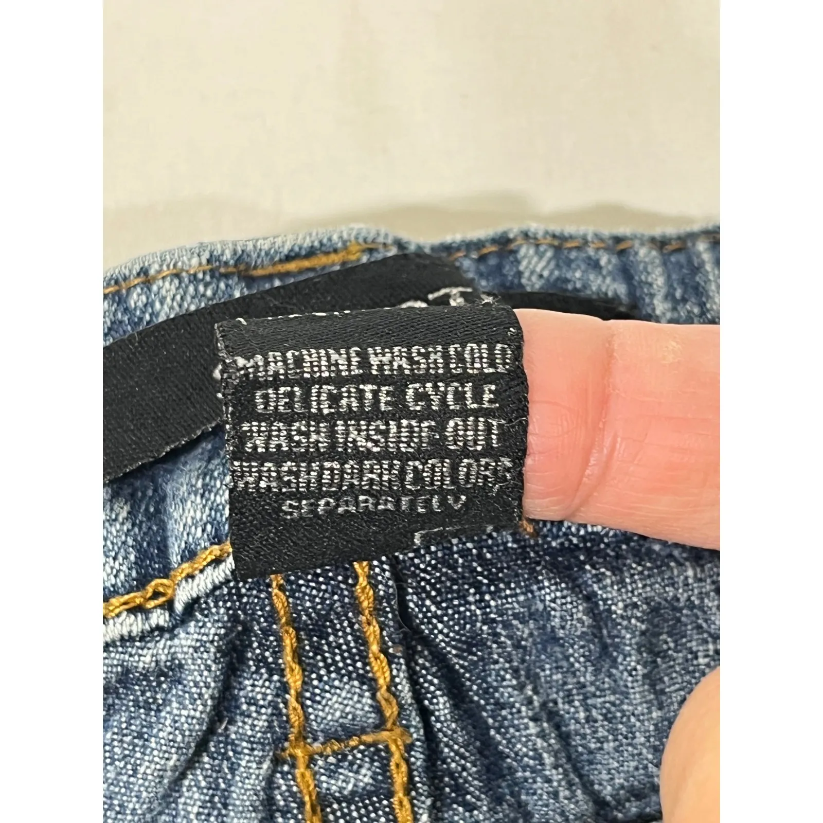 Shorty Jeans Women Boho Butterfly Lace Appliqué Crop Distressed Fray Hem Sz 15 Blue - Image 8