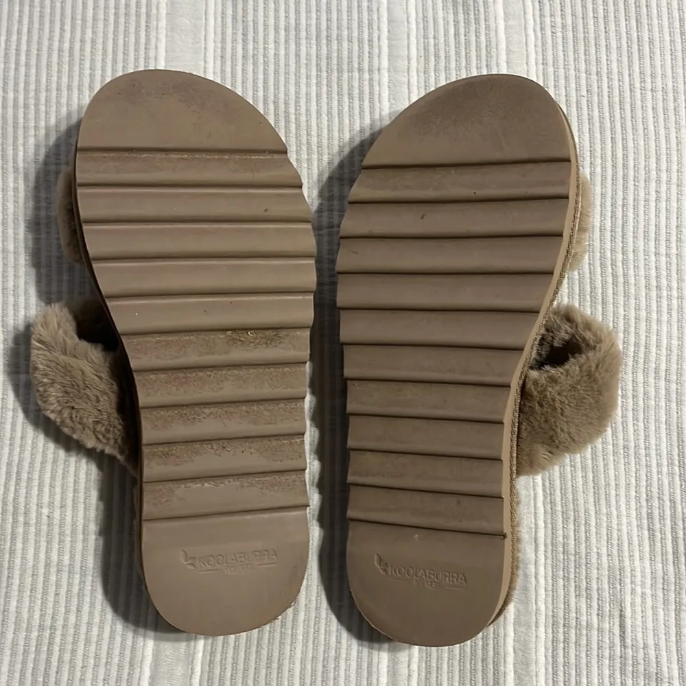 UGG slippers - Image 2