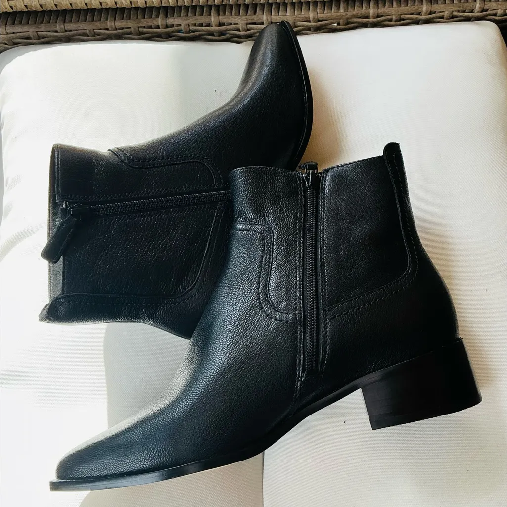 ELEGANT COLE HAAN leather booties🖤🖤 - Image 8