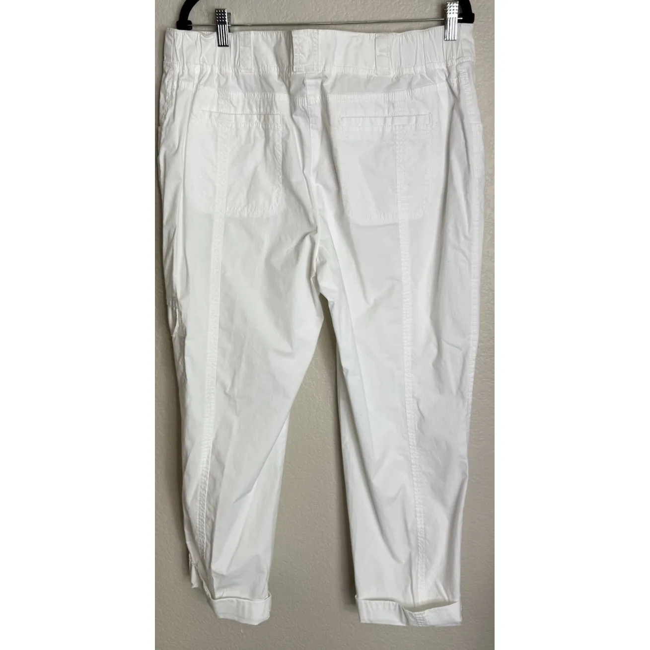 Chicos 2 US Large Womens White Cargo Cuffed Pants Pockets Beach Preppy Boho - Image 2