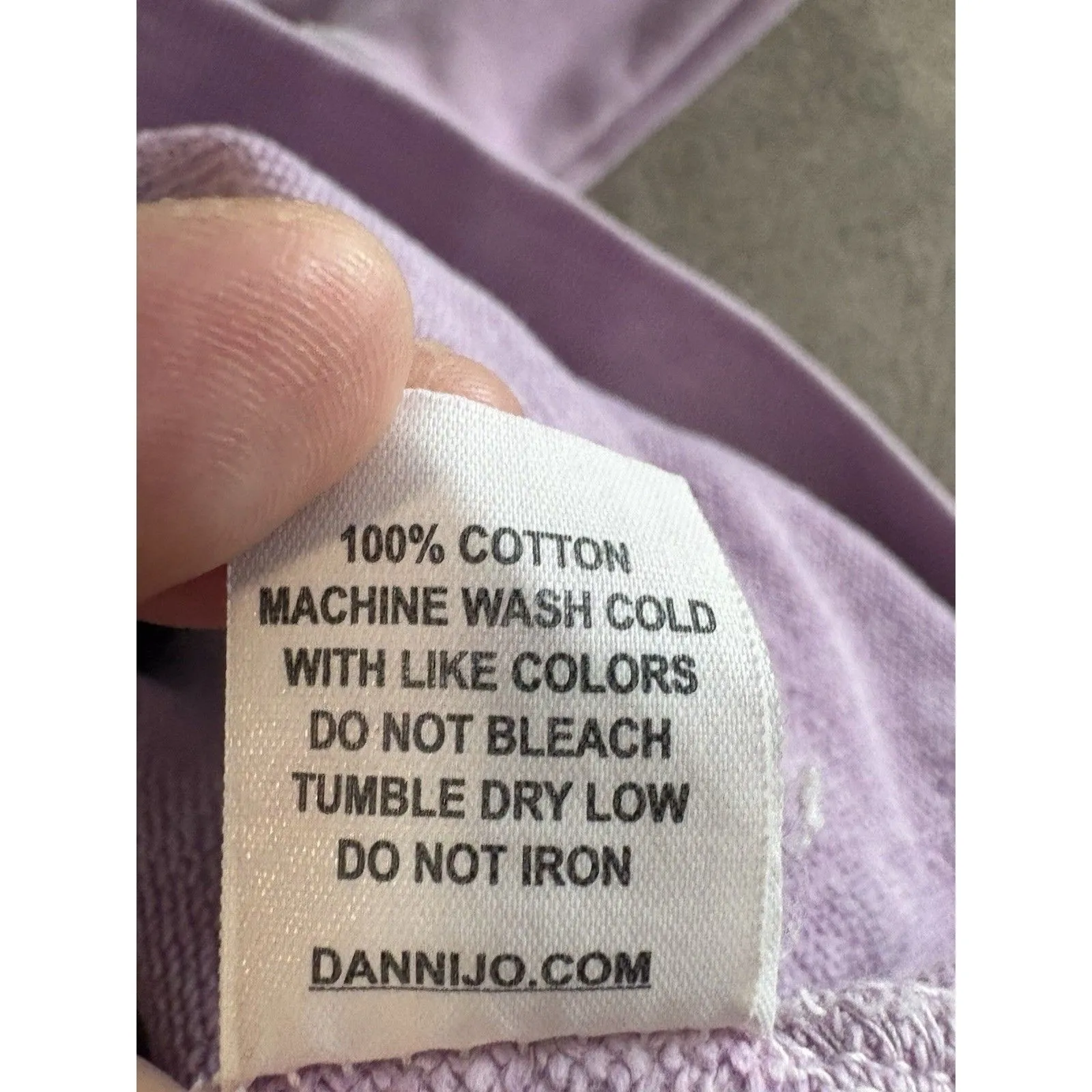 DANNIJO Lavender Tie Dye Crop Hoodie Size Small Soft Cotton Purple - Image 7