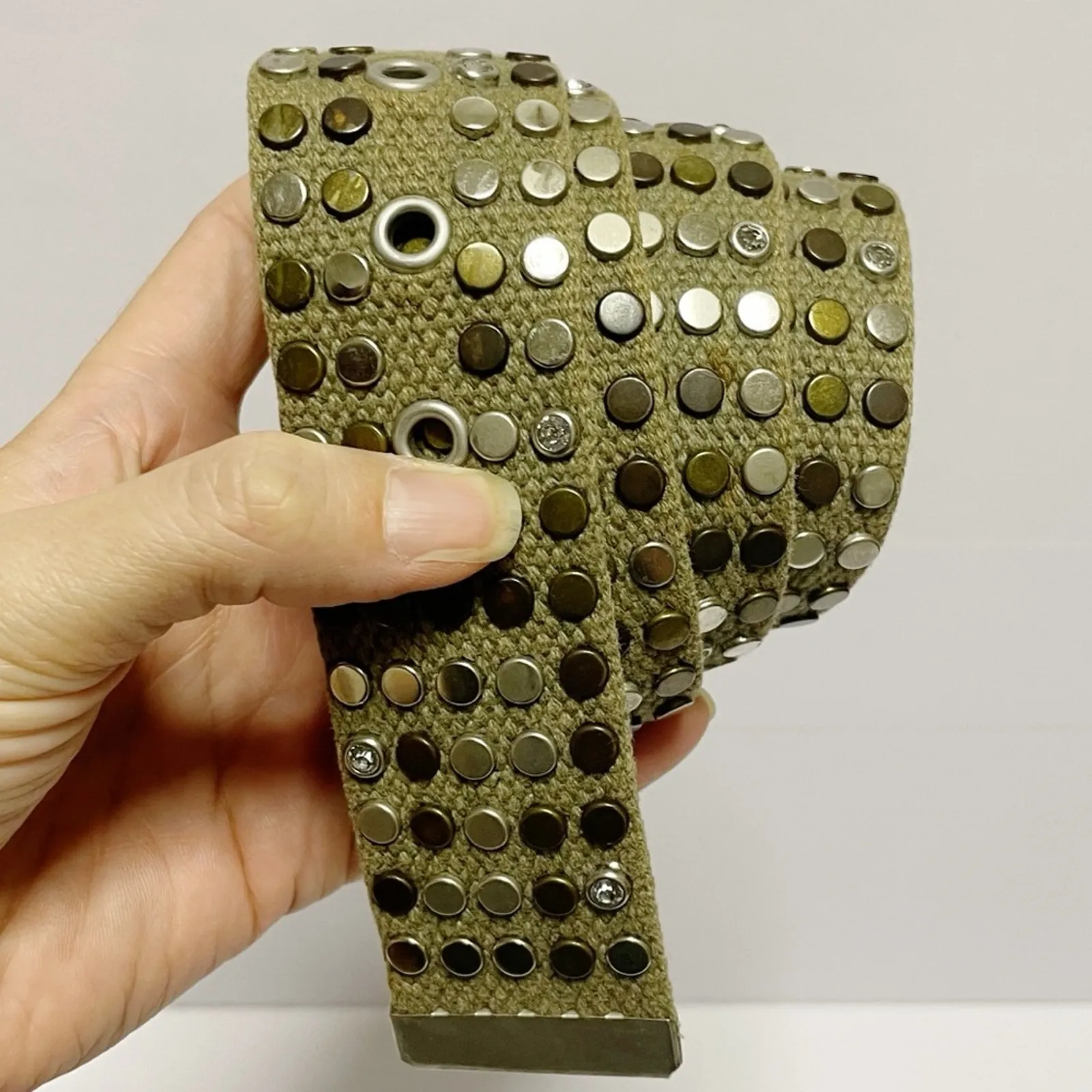 Beveled Green Woven Belt - Image 3