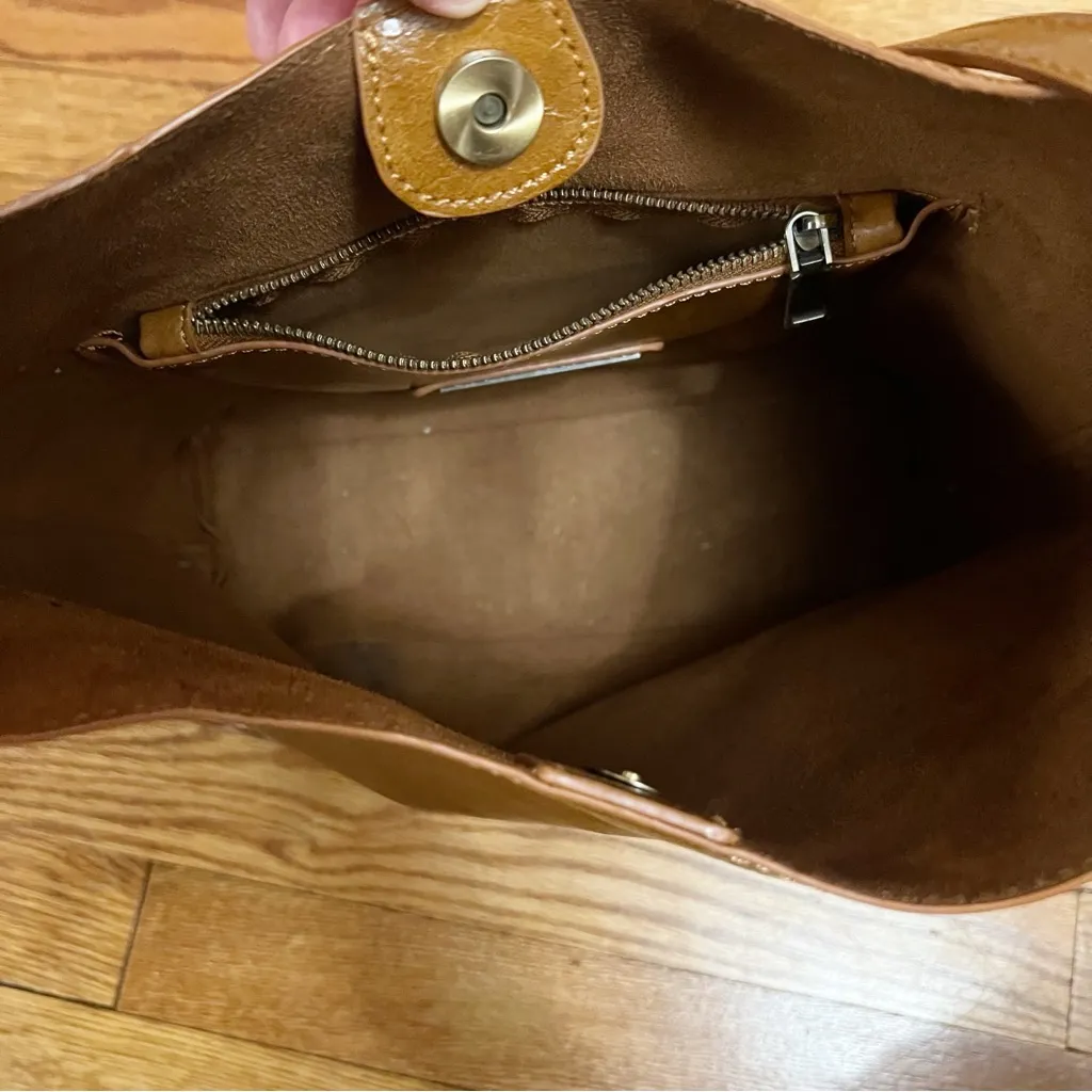 Antik Kraft Faux Leather Womens Crossbody Handbag Cognac Brown - Image 7