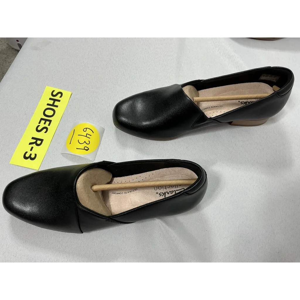 Womans NWOT Clarks Collection Juliet Palm Slipon Loafers Size 6.5 M Black - Image 3