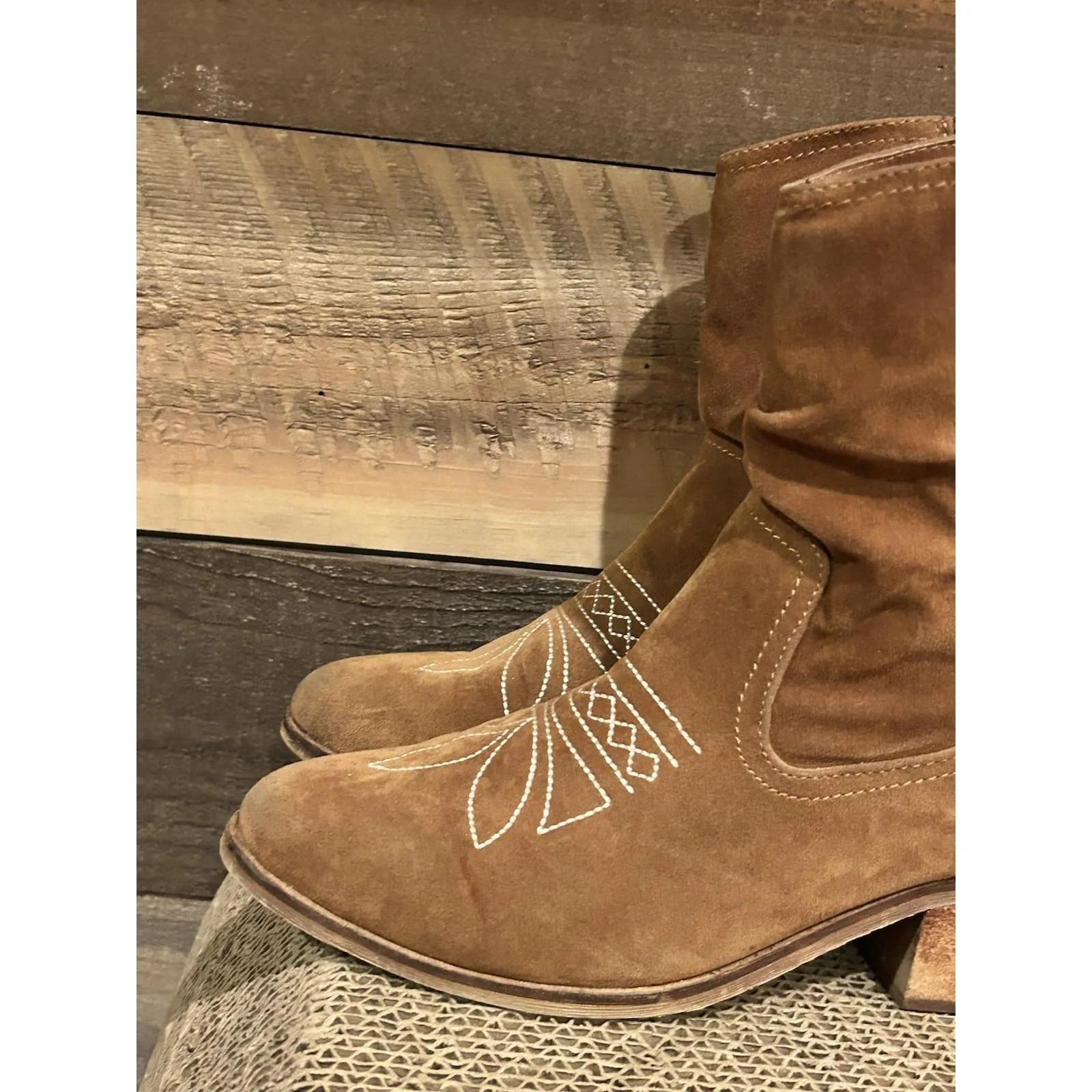 VtG Hollister Brown Slouchy Leather Western Cowboy Boots Stitching 8 - Image 4