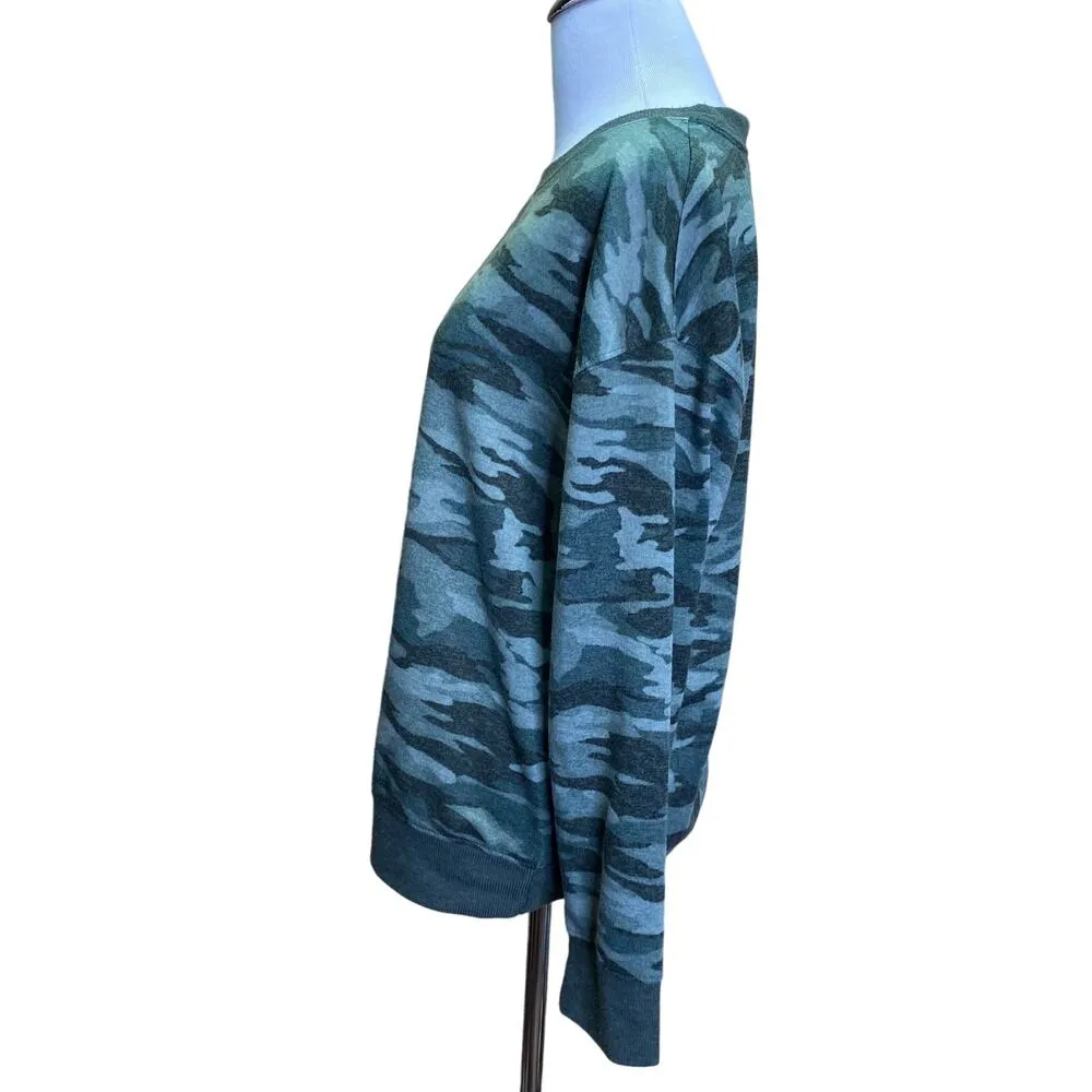 Splendid Green Camo Camouflage Crew Neck Sweater Size Medium - Image 3