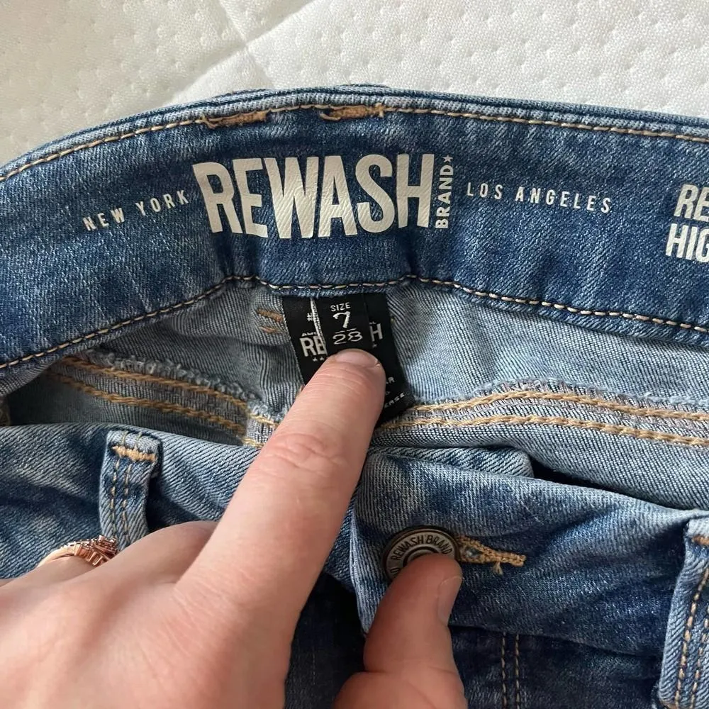 REWASH Brand New York * Los Angles 7 / 28 Light Wash Skinny Jeans - Image 9