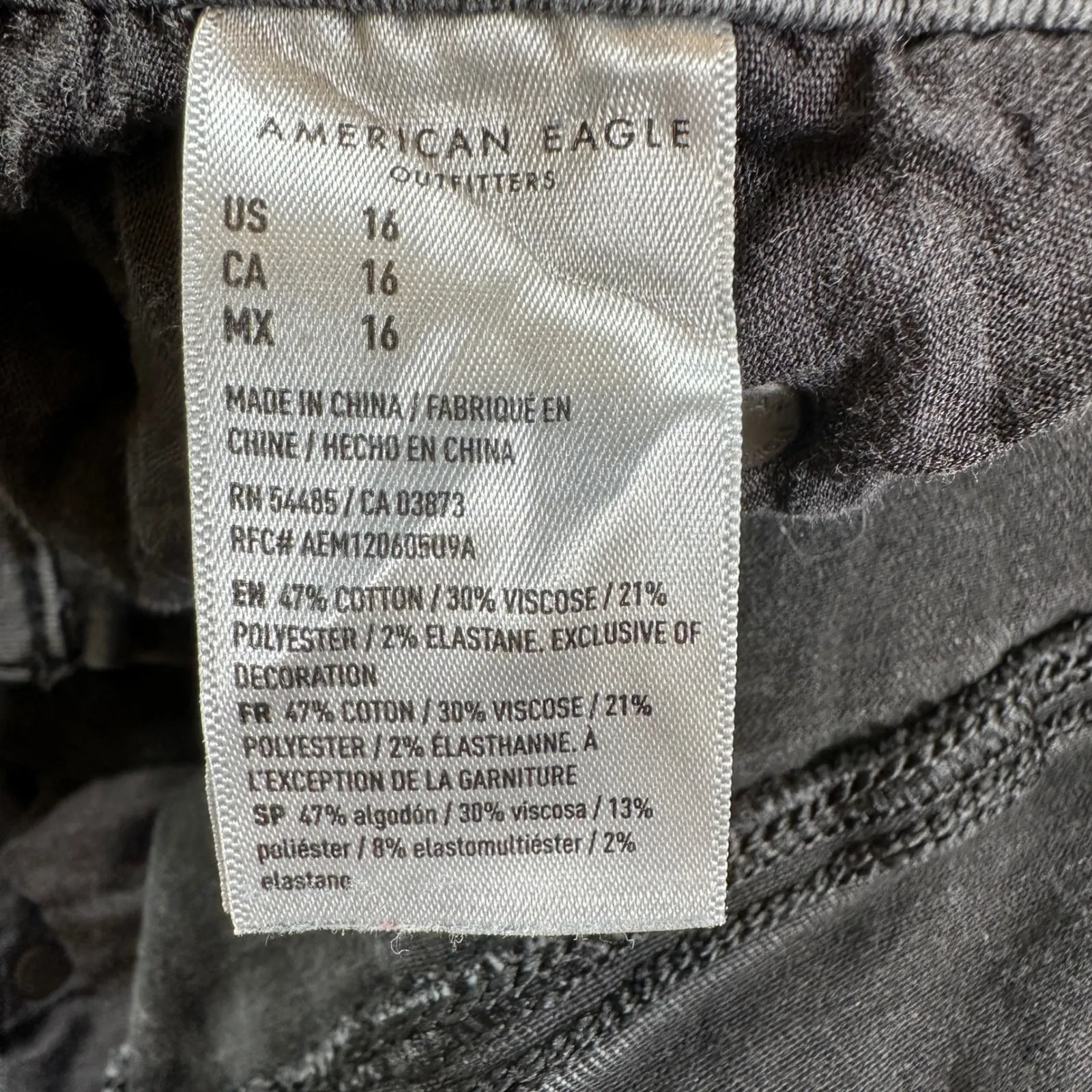 American Eagle Denim Jean Shorts 16 Womens Black High V Rise Shortie Raw Hem - Image 7