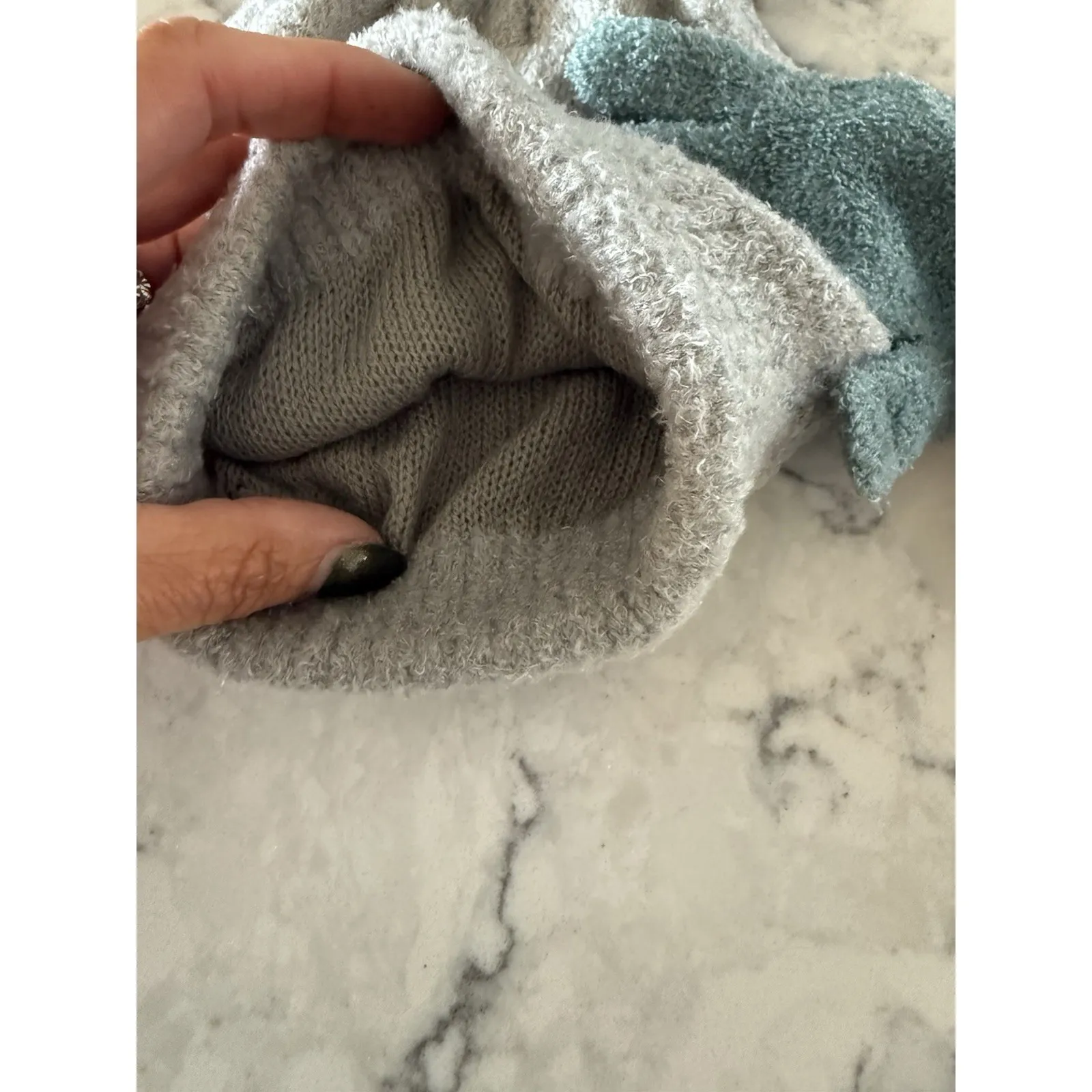 Dorfman Pacific Chenille Skully Cap‎ With Gloves Gray And Green Combo - Image 7