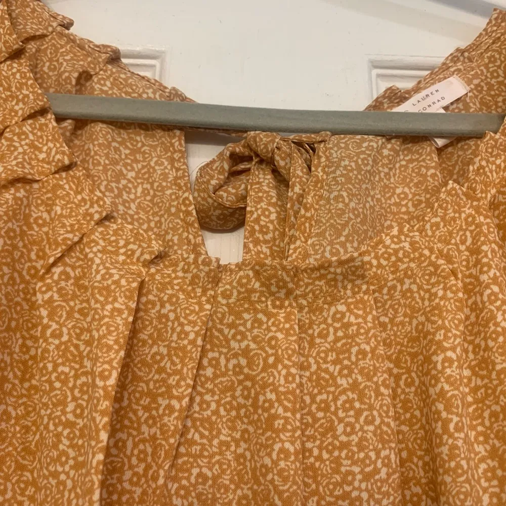 Lauren Conrad Blouse                 E-853 - Image 3