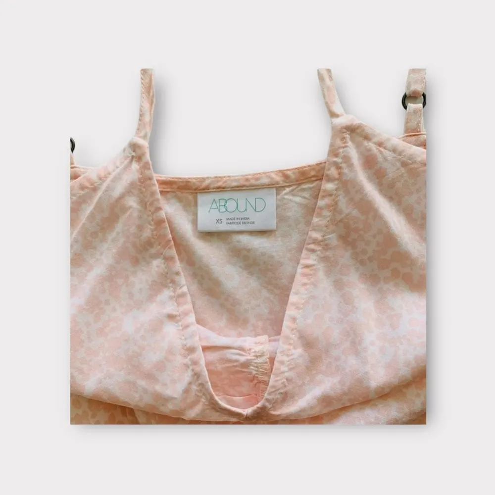 Abound Pink and White  Tank Top - Image 4