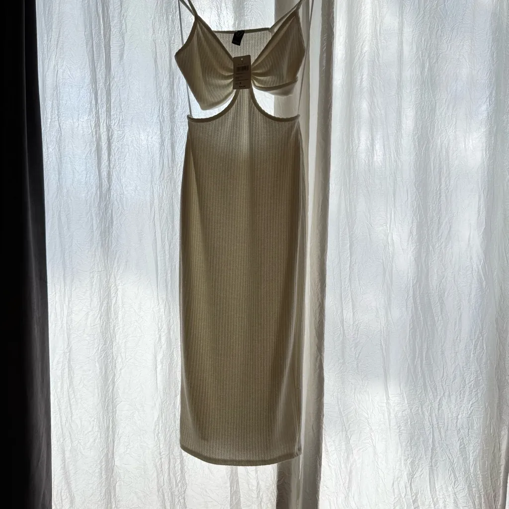 NWT Windsor Cream Midi Dress - Image 12