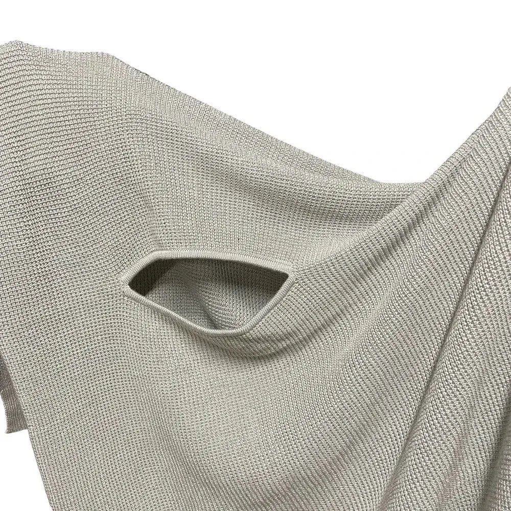 Lululemon Forward‎ Flow Poncho in Sage Green One Size - Image 6