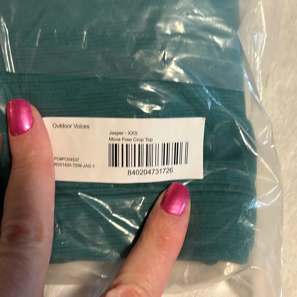 NWT Outdoor Voices Move Free Crop Top - Image 6