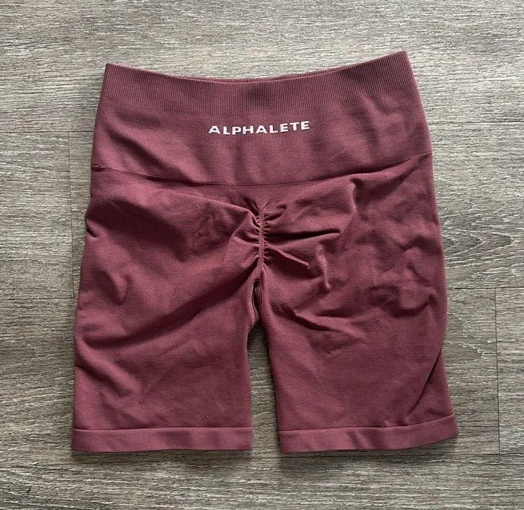 Alphalete Amplify Autumn Biker Shorts - Image 2