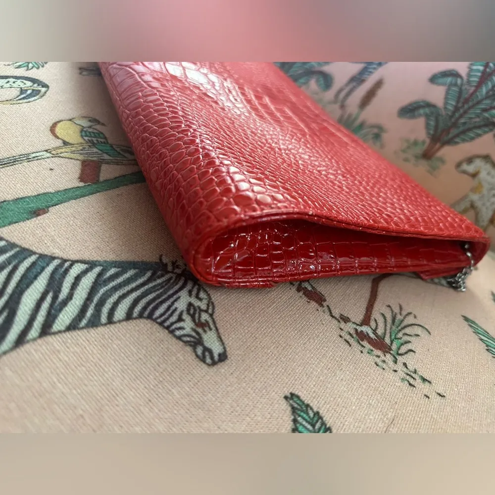 White House Black Market Red Faux Crocodile Envelope Clutch Shoulder Purse Bag - Image 11