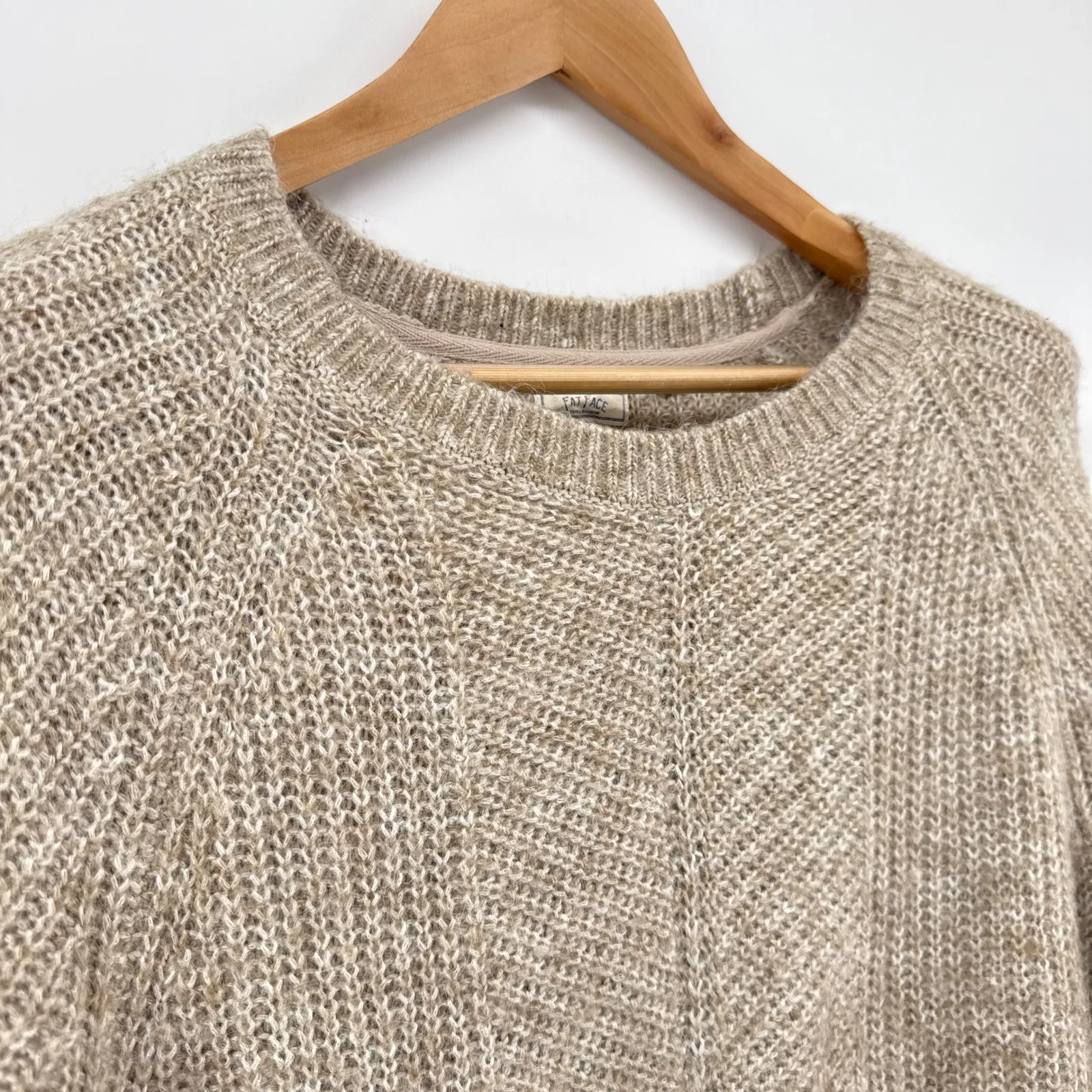 FatFace Womens Mohair Bland Sweater Beige Chevron Pattern Long Sleeve Size 8 - Image 3