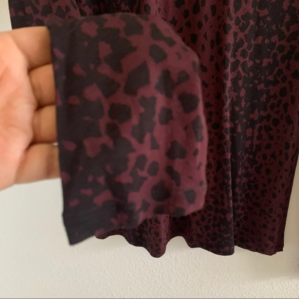 Vince Leopard Print Crew Neutral Animal Print Vibe Top Long Sleeve XS - Image 5