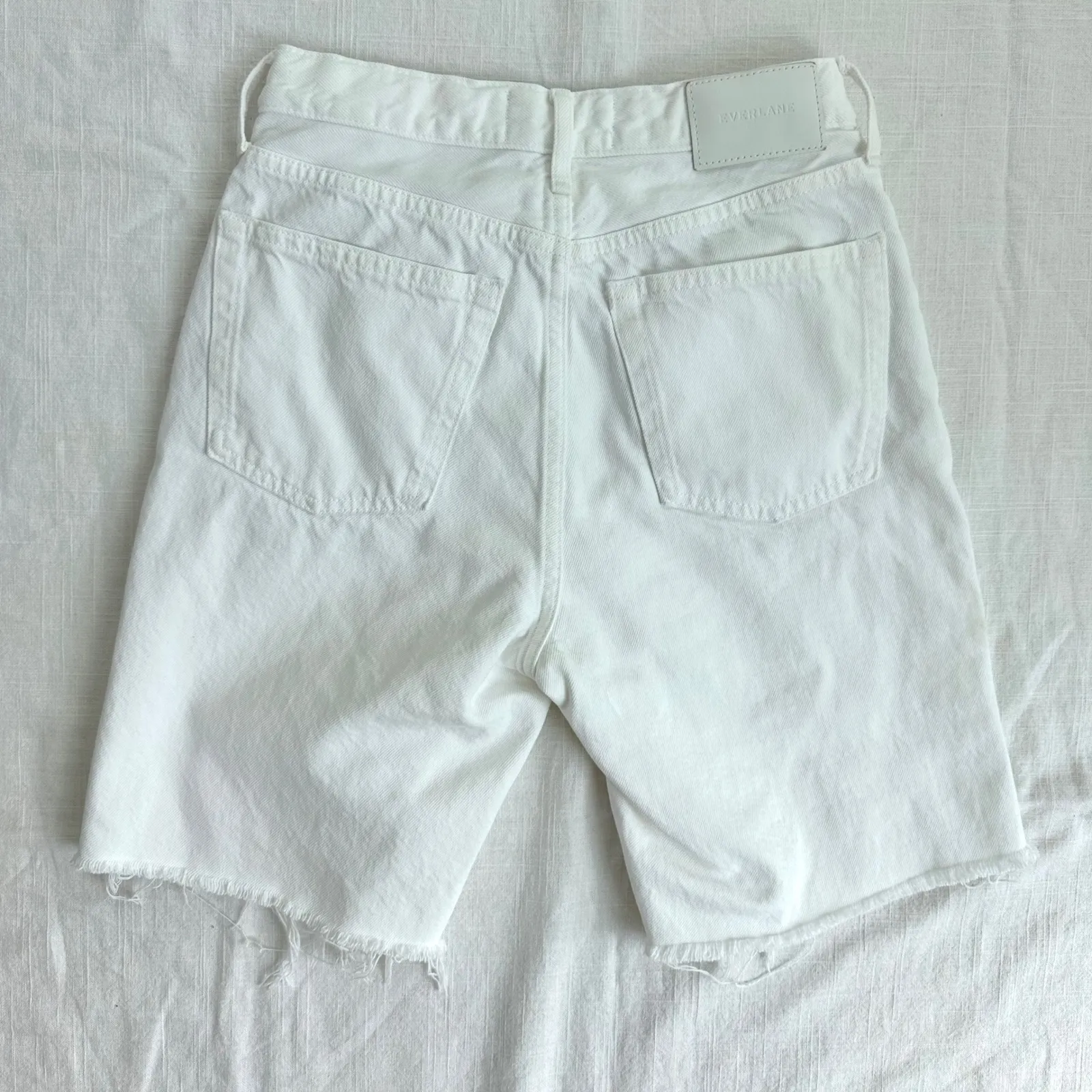 Everlane 90s Cheeky Long Denim Shorts Raw Hem White Casual Summer‎ Size 24 - Image 6