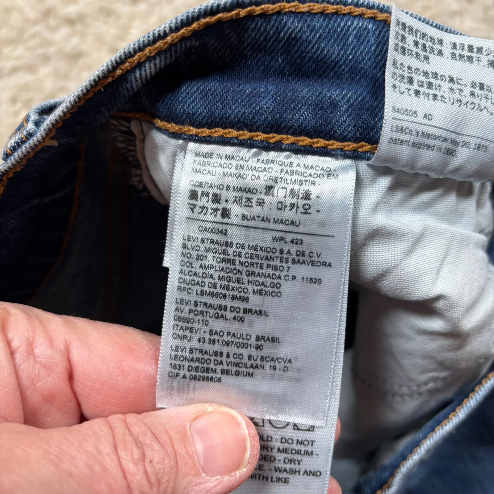 Levi's Premium Wedgie Straight Jeans Dark Wash Button Fly Women's Size 25 - Image 8