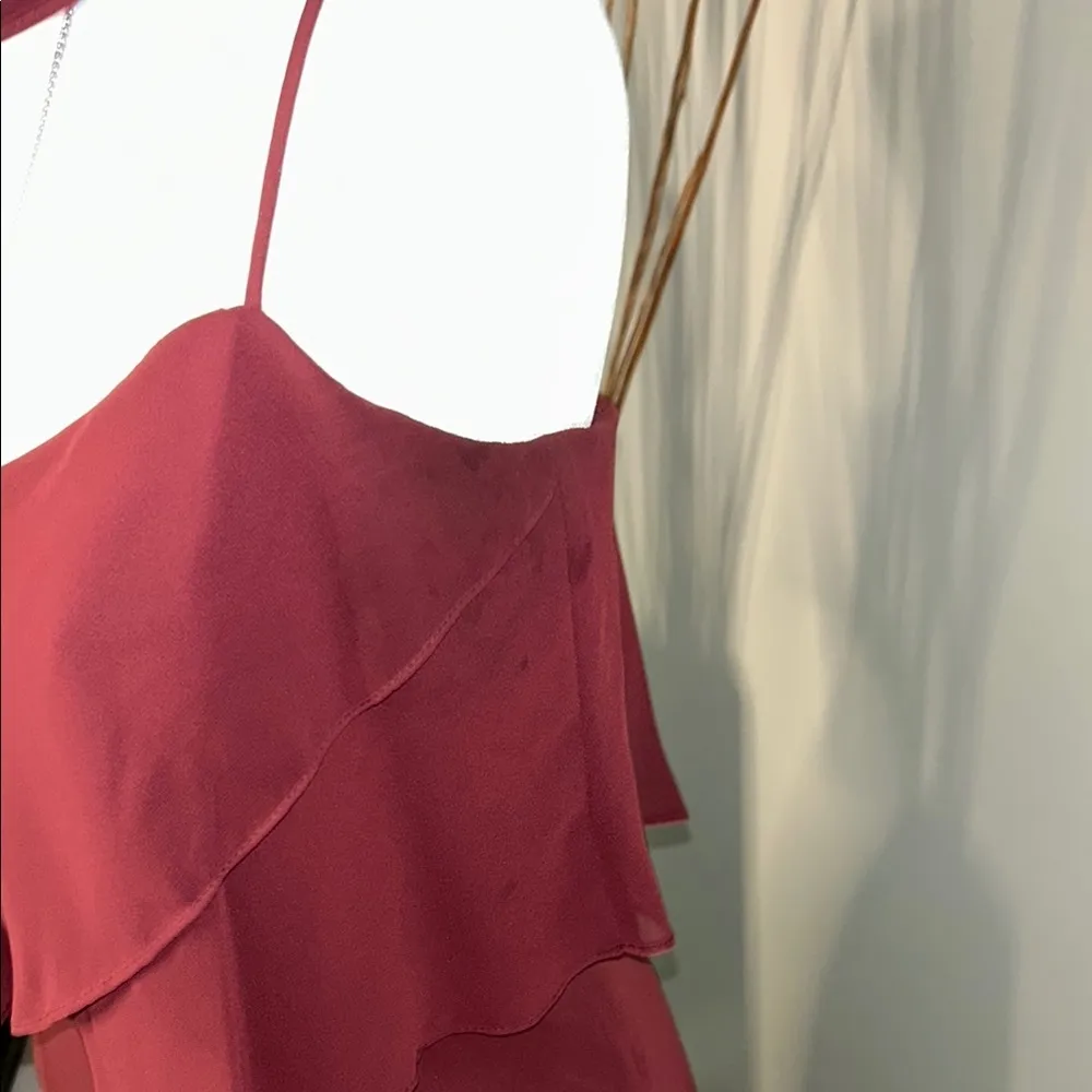 Elegant Burgundy Evening Gown - Image 3