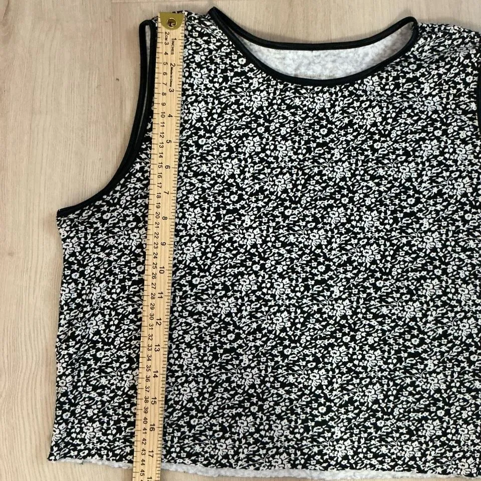 Sleeveless Floral Print Top, Round Neck, Black & White, Casual Blouse - Image 4