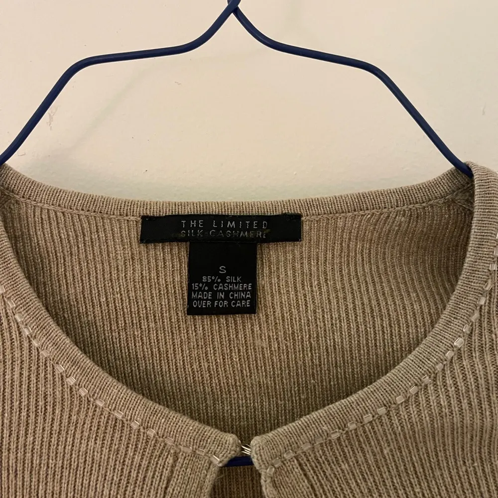 85% silk 15% cashmere cardigan sweater with clasps - Image 2