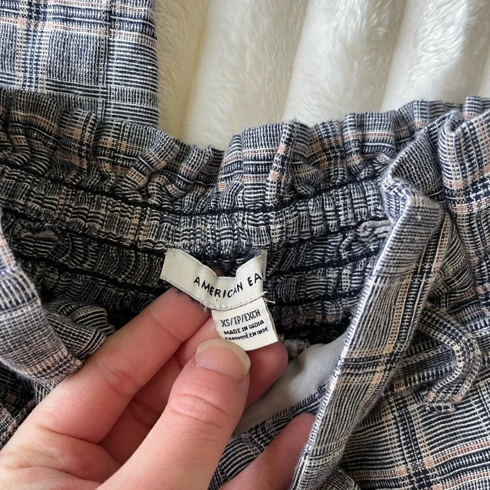 American Eagle Paperbag pants - Image 3