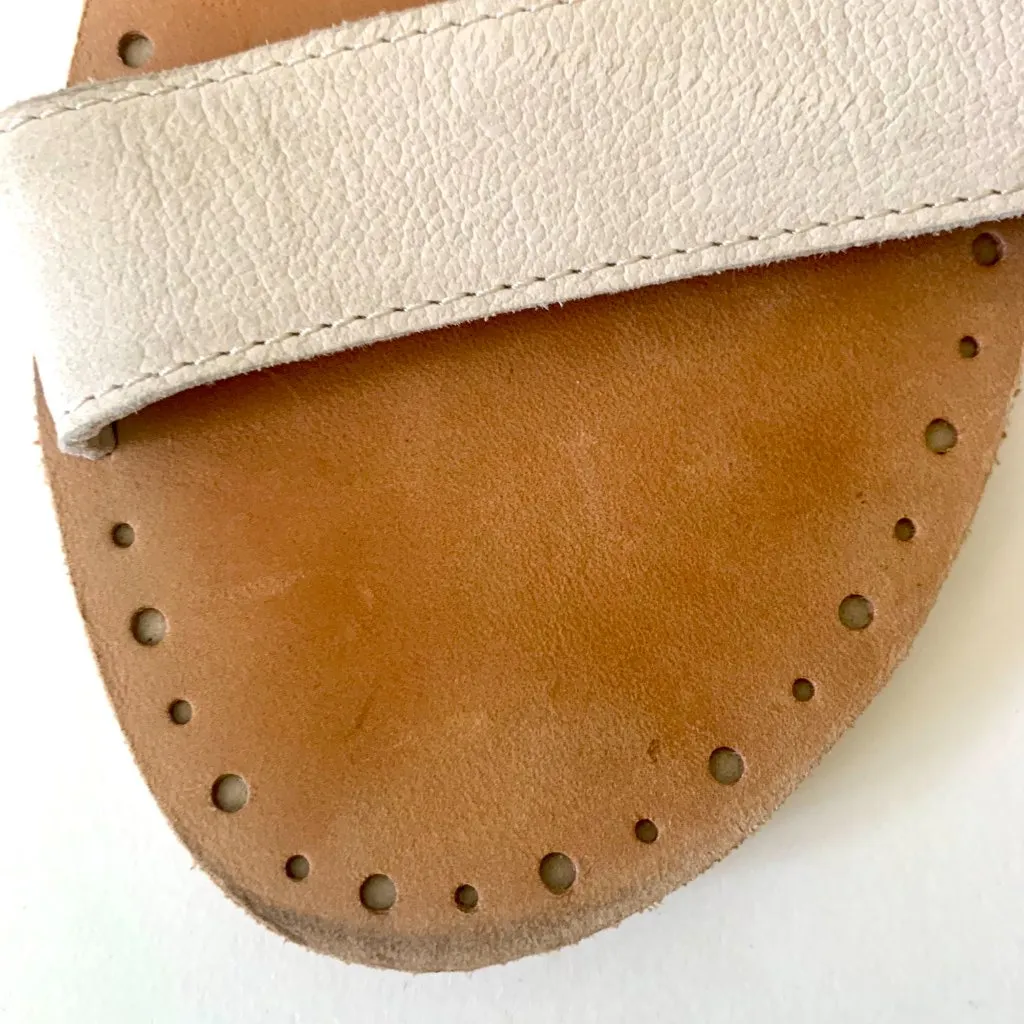 UGG Elin Tan Flat Sandal with Braid Detail Size 10 - Image 4