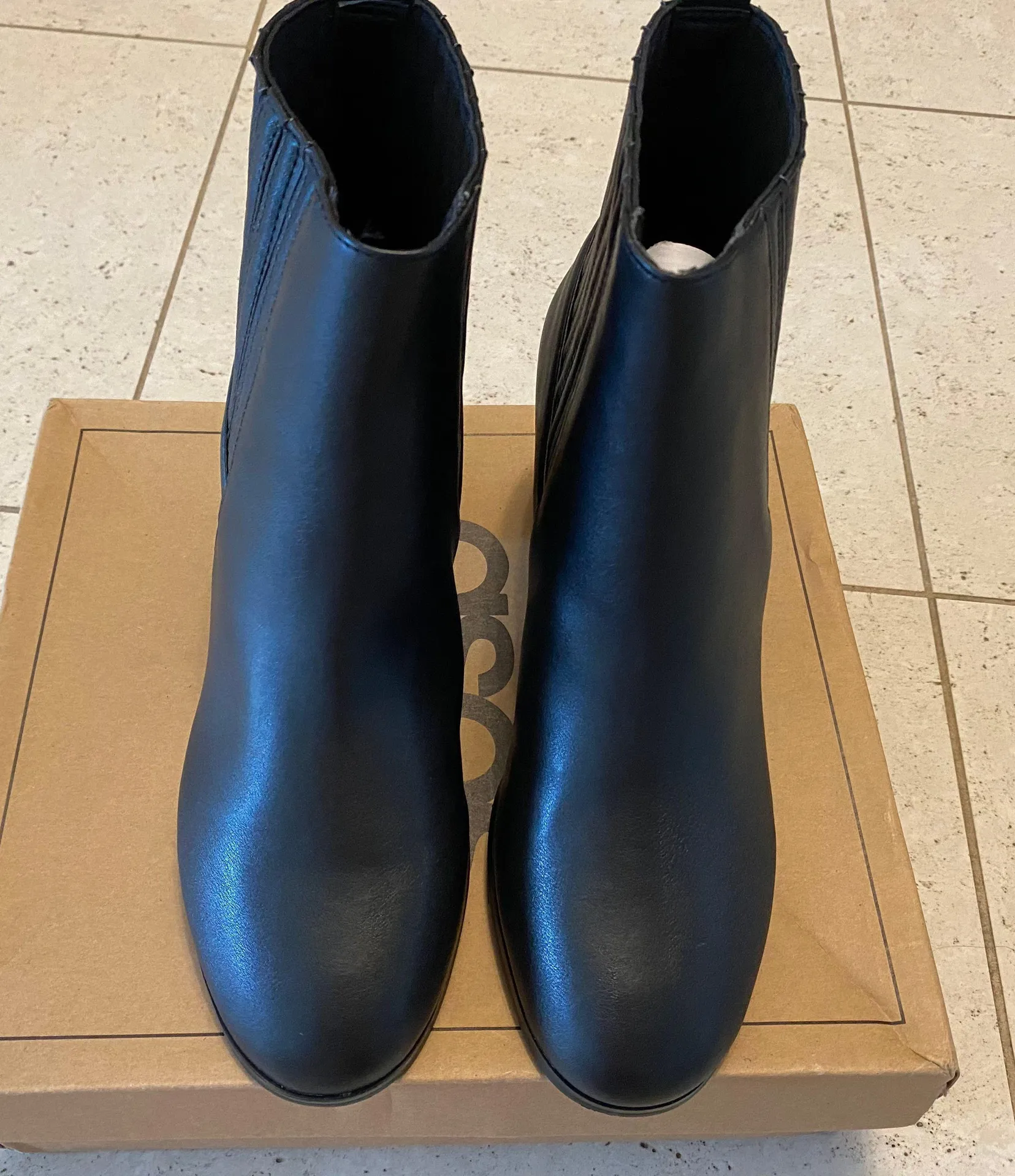 reform chelsea black ankle boots - Image 3