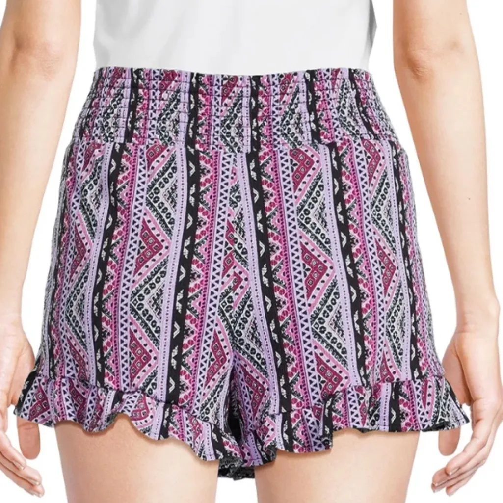 No Boundaries  High Waist Patterned Shorts - Pink and Black Ruffle hem Size L - Image 12