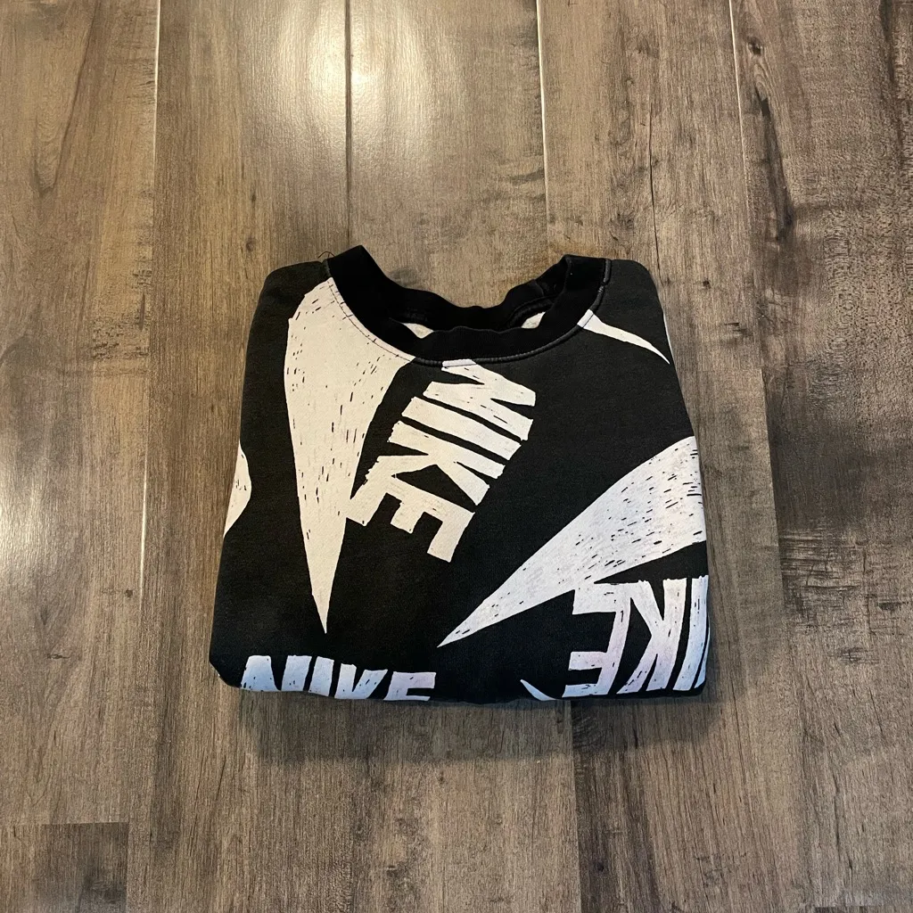 Nike Big Logo Crop - Image 4