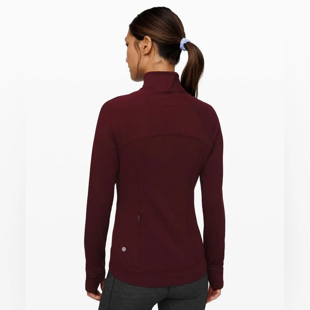 LULULEMON Outrun the Elements 1/2 Zip Long Sleeve Running Top in Garnet Size 4 - Image 4