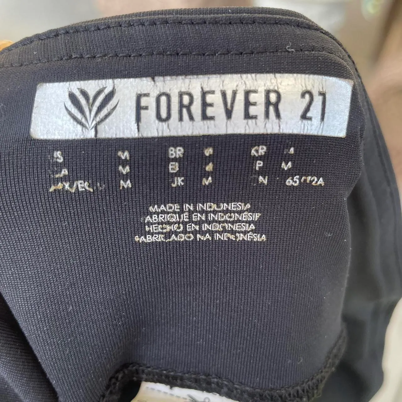 Forever 21 Black Activewear Leggings With Mesh Detailing - Image 3